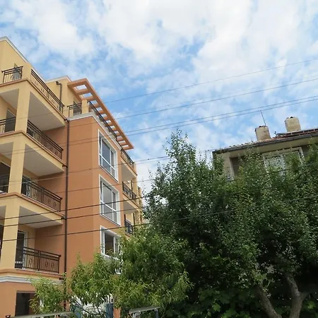 Emona Apartament